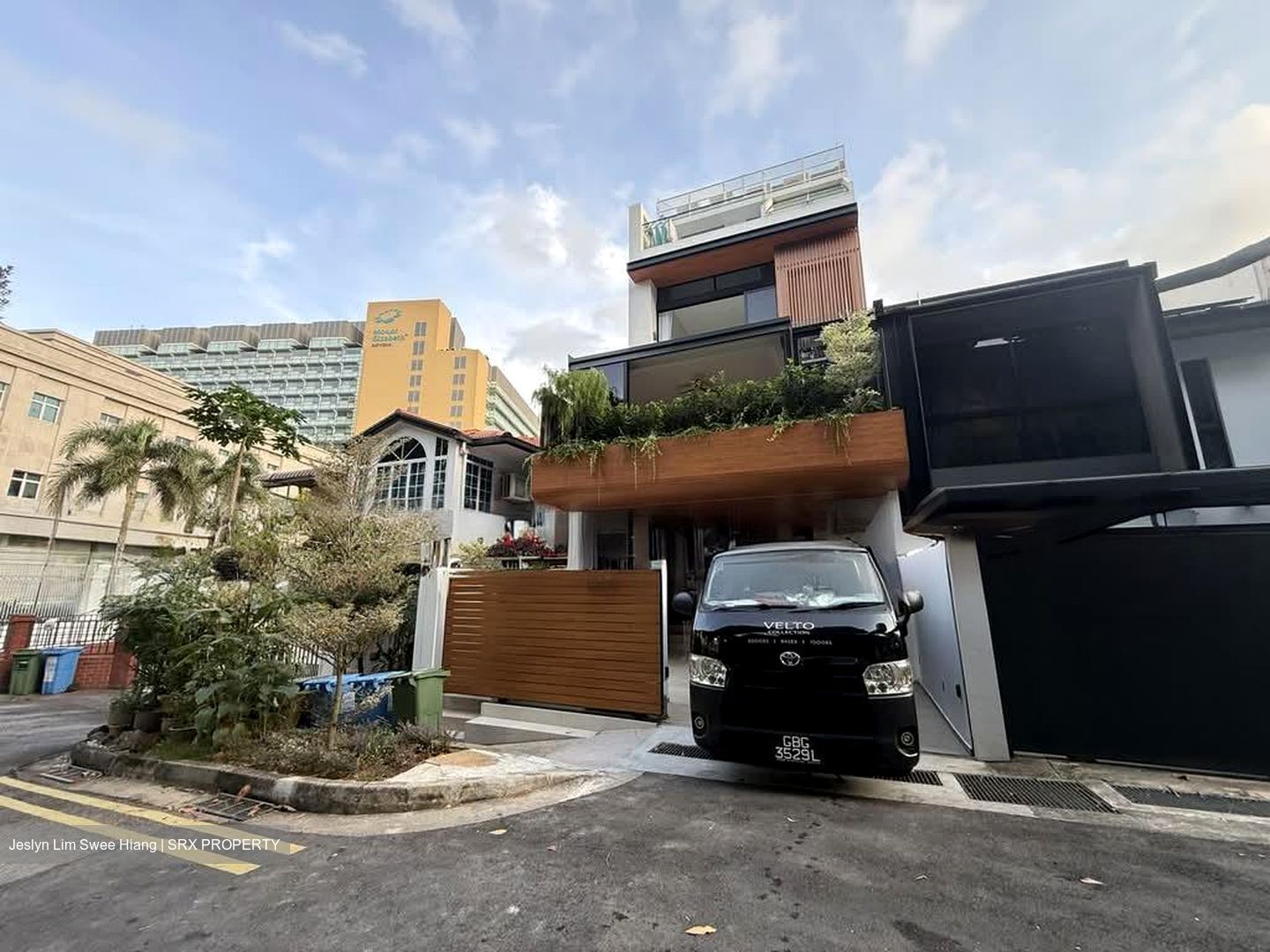 Eng Aun Park (D11), Terrace #590478631